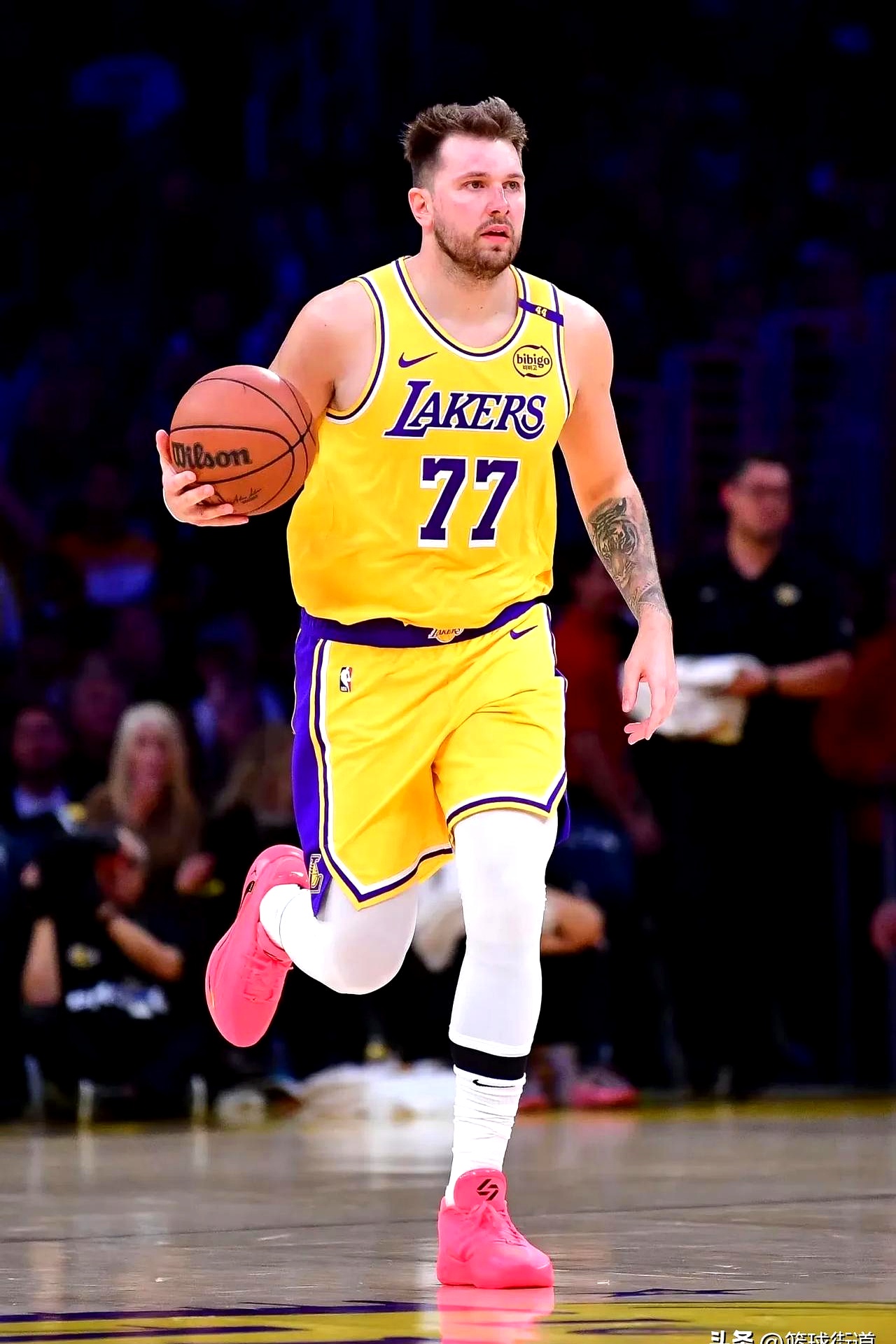 掘金血洗中国男篮，东契奇统治全场的简单介绍