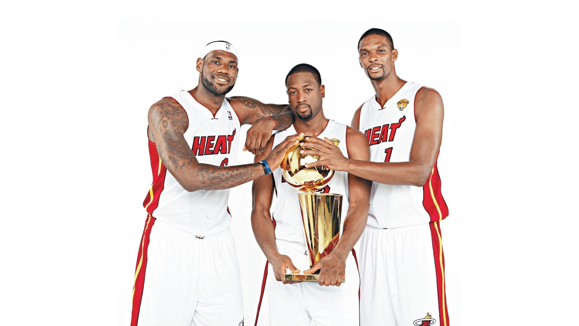 武切维奇单节封神!湖人第三节狂飙拉开广厦,关键先生定乾坤