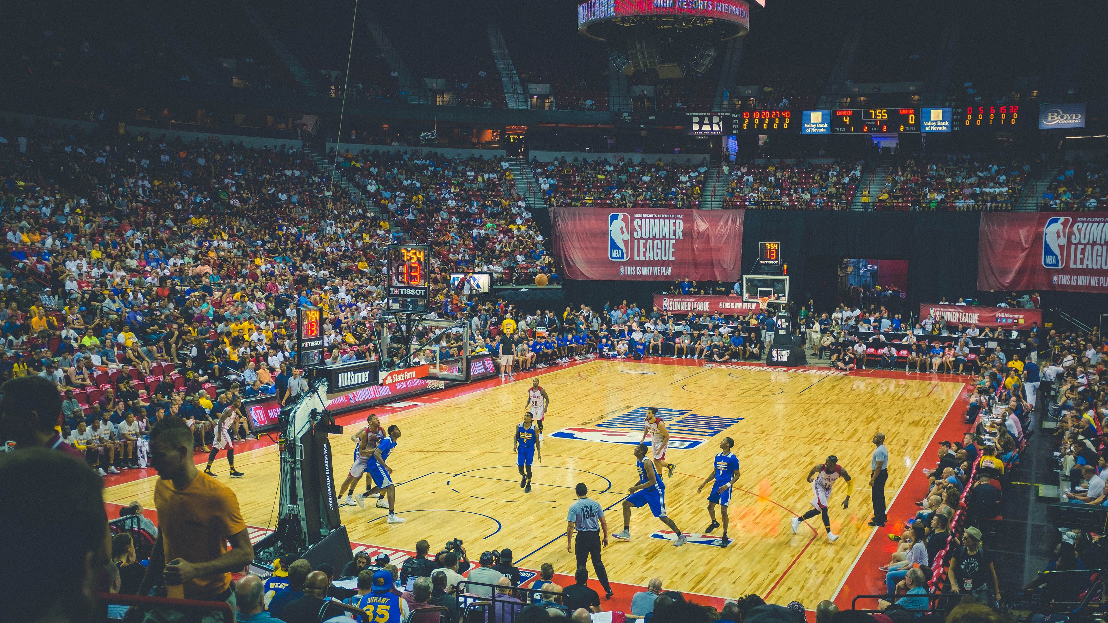 灰熊血拼北京队，美加墨世界杯焦点战背后的文化碰撞